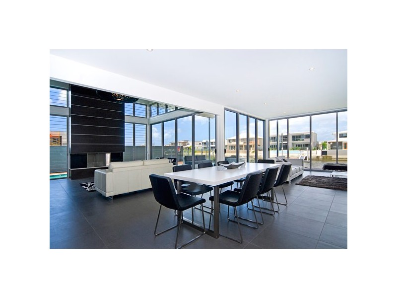 29 North Quay Drive, Biggera Waters QLD 4216