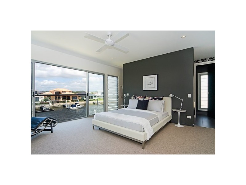29 North Quay Drive, Biggera Waters QLD 4216