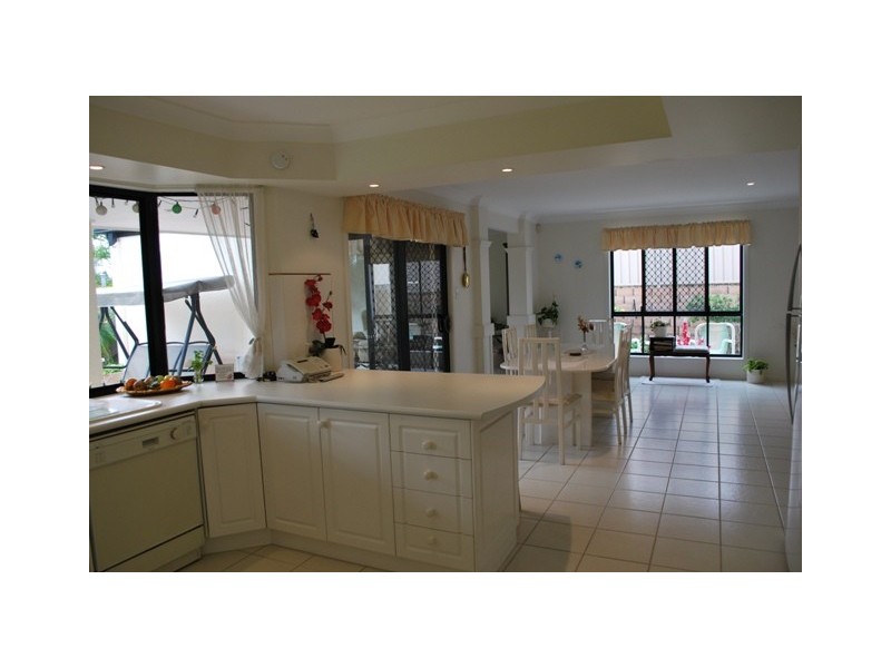 287 Napper Road, Arundel QLD 4214