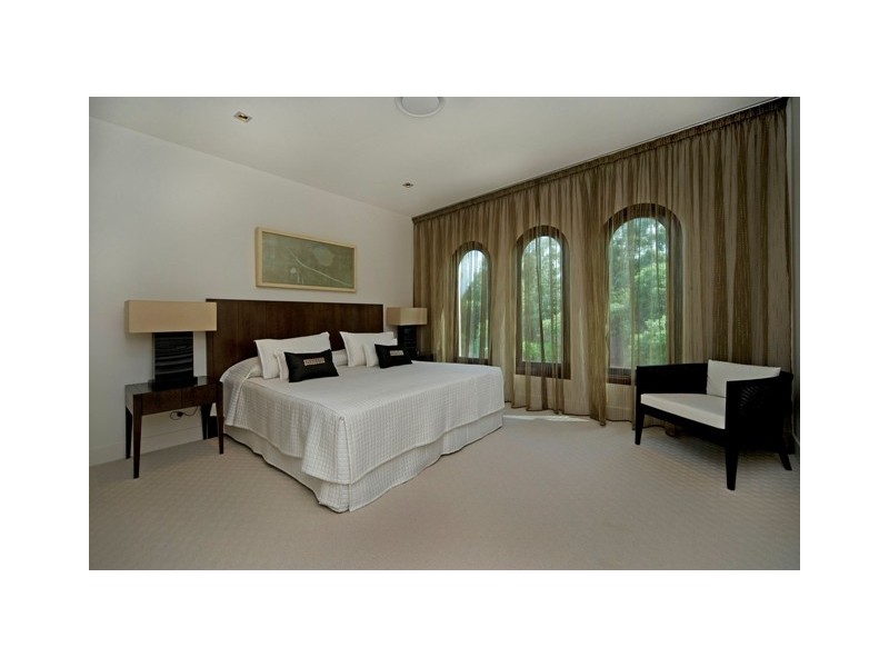 Hope Island QLD 4212