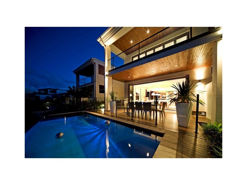 Hope Island QLD 4212