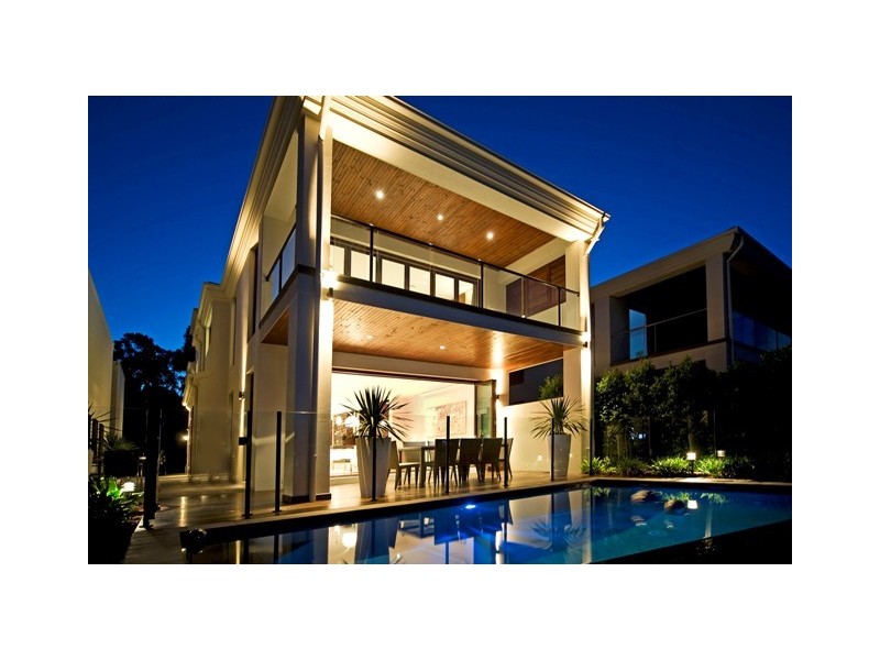 Hope Island QLD 4212