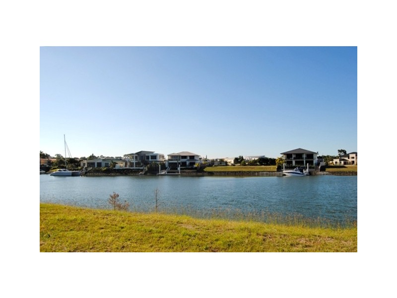 1009 Edgecliff Drive, Hope Island QLD 4212