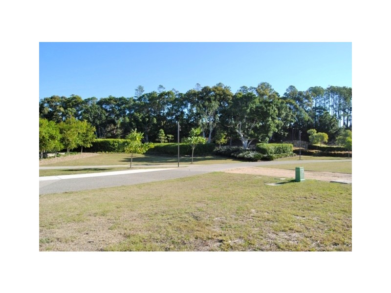 1009 Edgecliff Drive, Hope Island QLD 4212