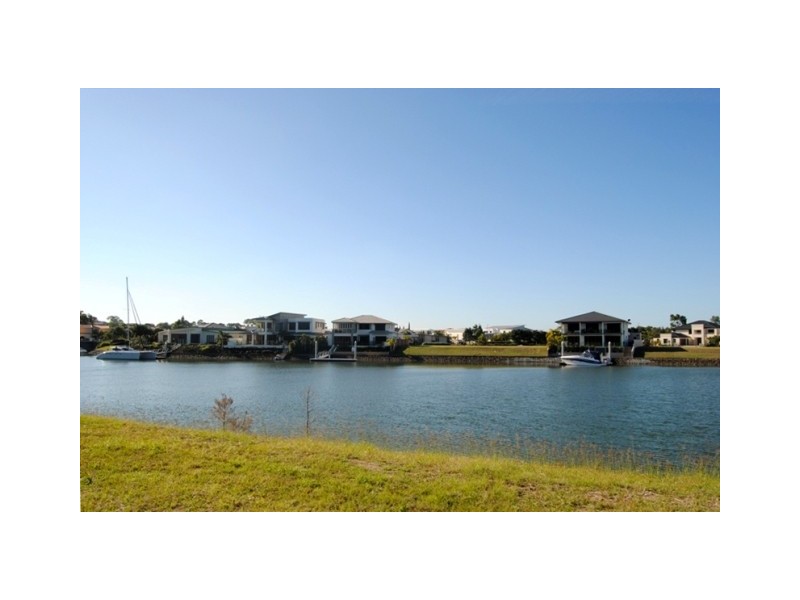 1009 Edgecliff Drive, Hope Island QLD 4212
