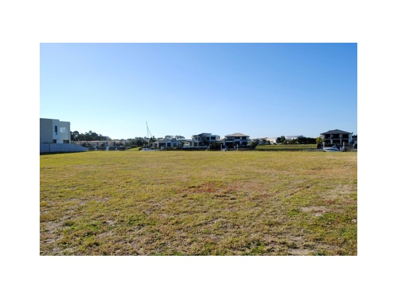 1009 Edgecliff Drive, Hope Island QLD 4212