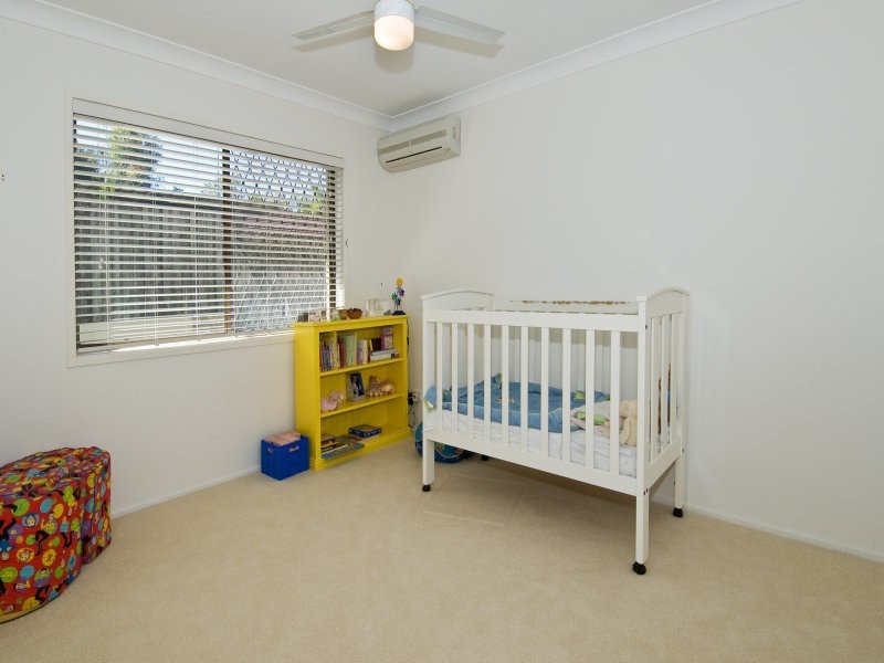 6 Evans Drive, Benowa QLD 4217