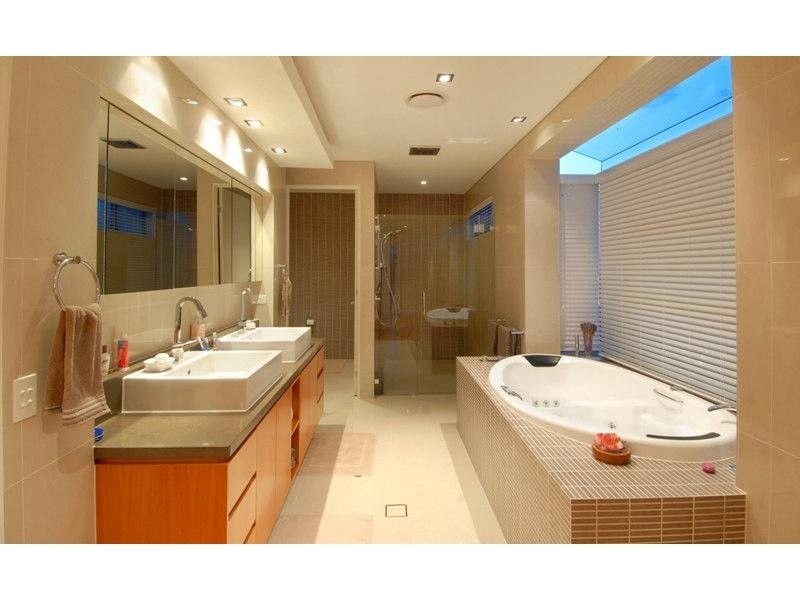 13 Neptune Court, Paradise Waters QLD 4217