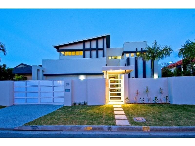94 Commodore Drive, Paradise Waters QLD 4217