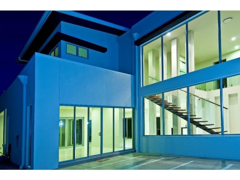 94 Commodore Drive, Paradise Waters QLD 4217