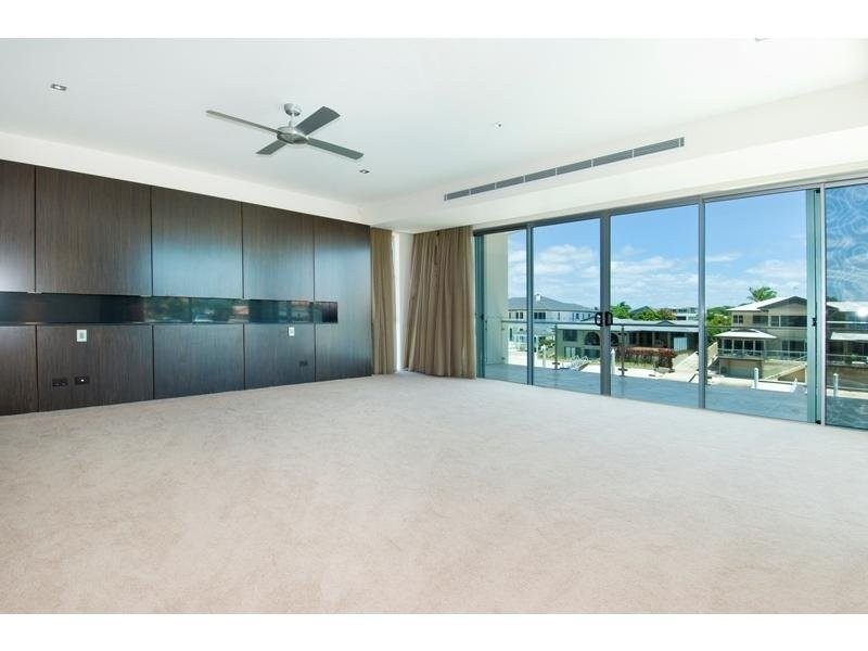 30 Buccaneer Court, Paradise Waters QLD 4217