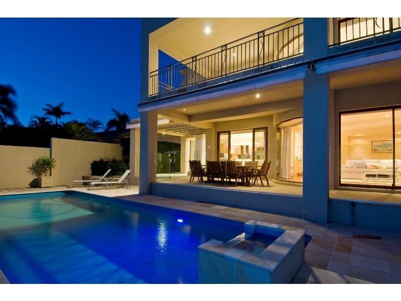 14 Seafarer Court, Paradise Waters QLD 4217