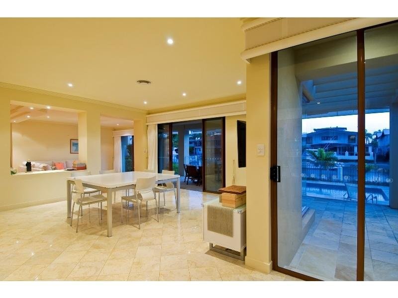 14 Seafarer Court, Paradise Waters QLD 4217