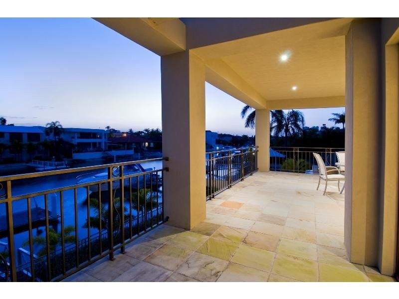14 Seafarer Court, Paradise Waters QLD 4217
