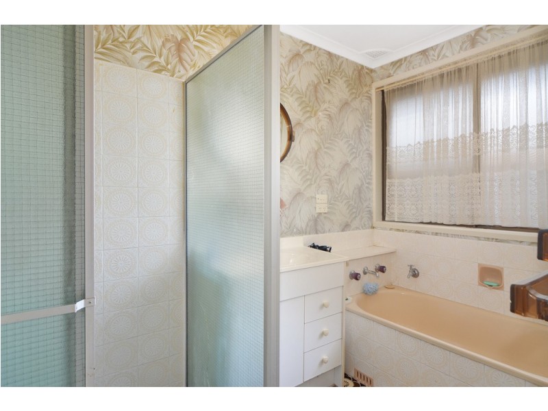 50 Loftus Drive, Barrack Heights NSW 2528