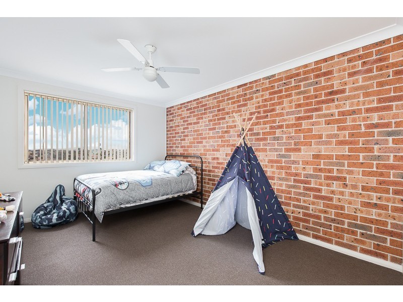 2/10 Burrill Place, Flinders NSW 2529