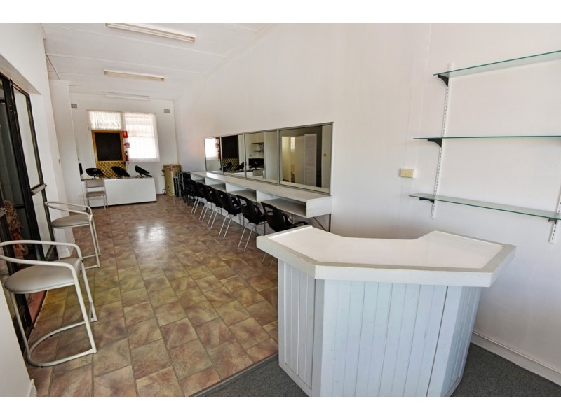 32 Queen Street, Lake Illawarra NSW 2528