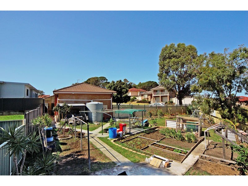 28 Jones Avenue, Primbee NSW 2502