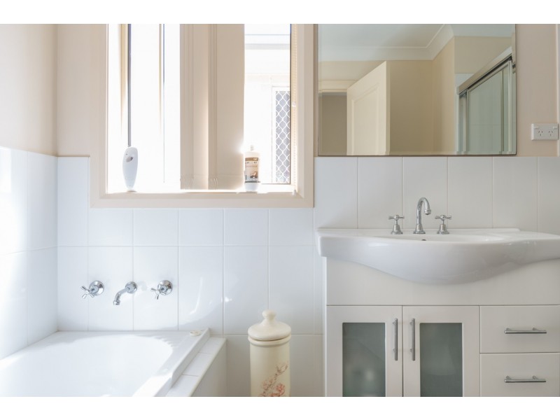 5 Mountainview Mews, Albion Park NSW 2527