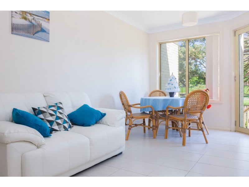 5 Mountainview Mews, Albion Park NSW 2527