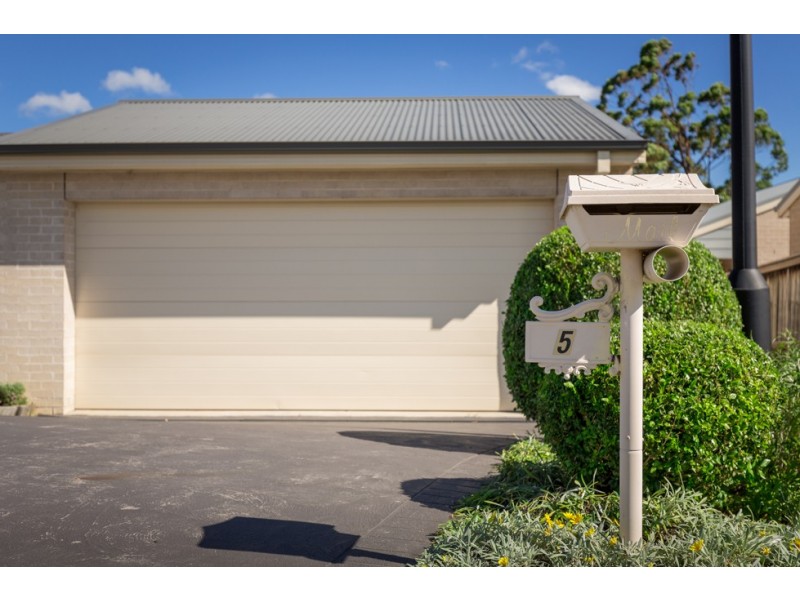 5 Mountainview Mews, Albion Park NSW 2527
