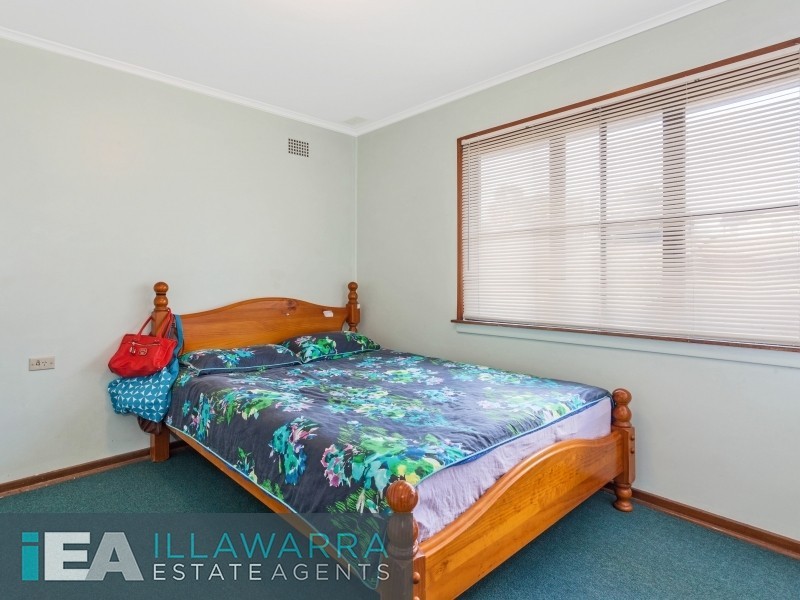 213 Northcliffe Drive, Berkeley NSW 2506