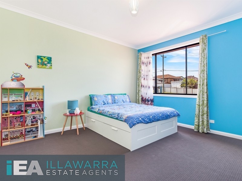 9 Third Avenue North, Warrawong NSW 2502