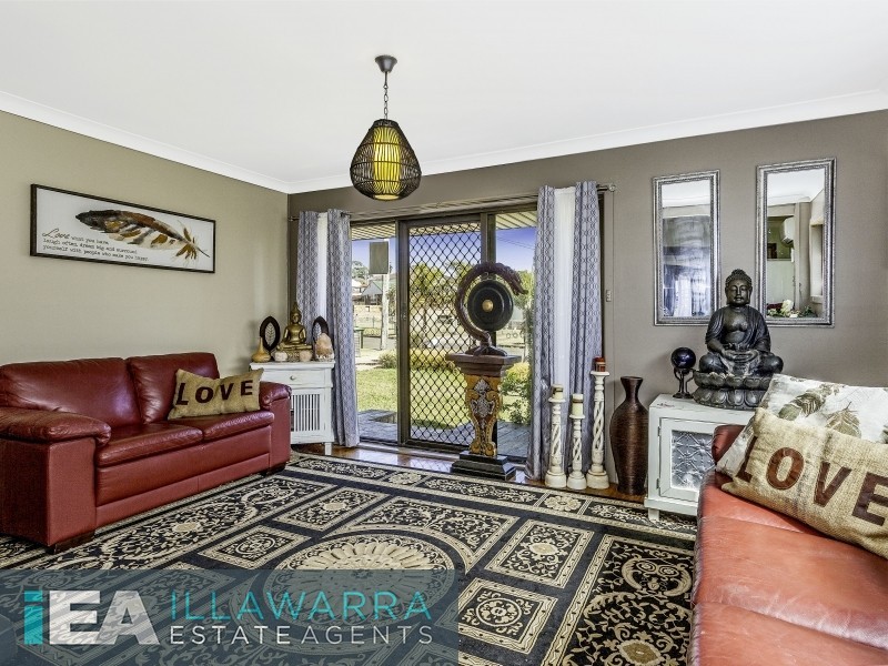 54 Thomas Street, Lake Illawarra NSW 2528