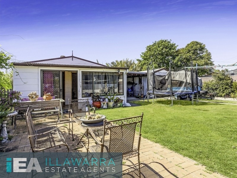 54 Thomas Street, Lake Illawarra NSW 2528