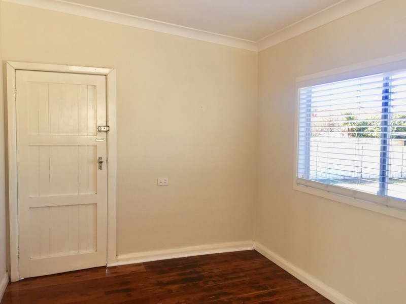 99 Reddall Parade, Lake Illawarra NSW 2528