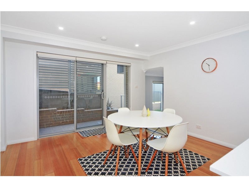 4/25 Yarle Crescent, Flinders NSW 2529