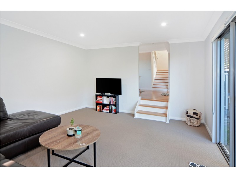 4/25 Yarle Crescent, Flinders NSW 2529