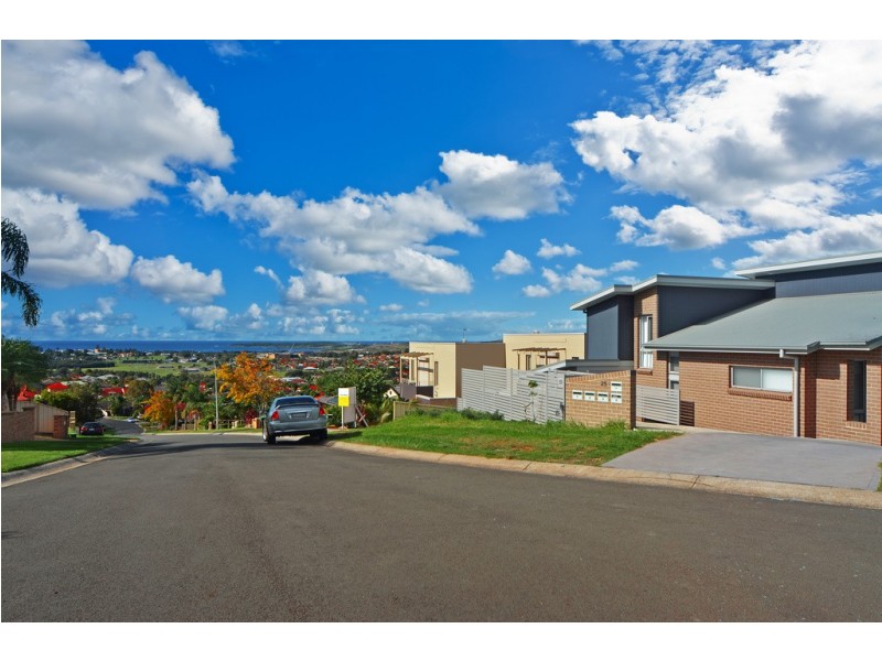 4/25 Yarle Crescent, Flinders NSW 2529