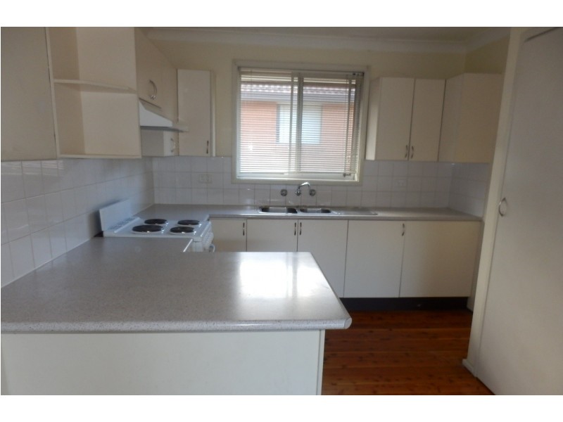 1/54 Osborne Parade, Warilla NSW 2528