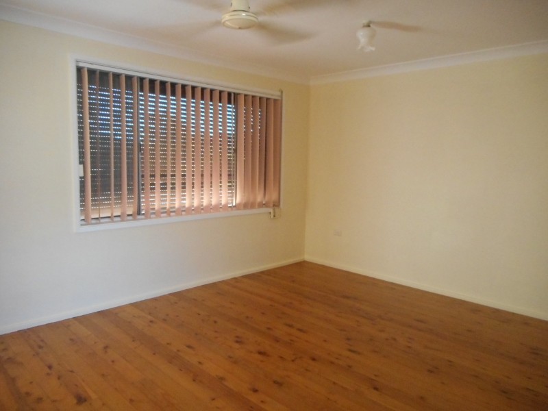 131 Lake Entrance Road, Barrack Heights NSW 2528