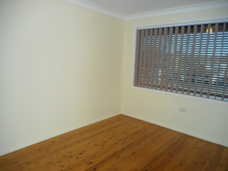 131 Lake Entrance Road, Barrack Heights NSW 2528