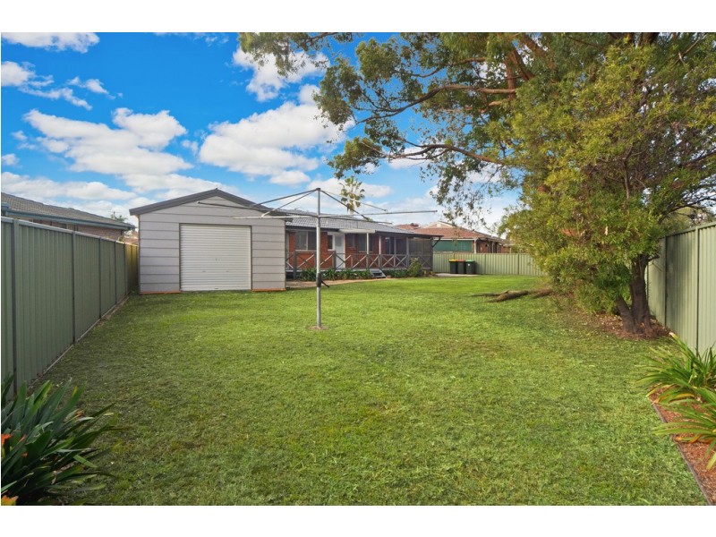 14 Moras Place, Lake Illawarra NSW 2528