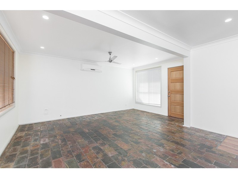 2/16-18 Smith Ave, Albion Park NSW 2527