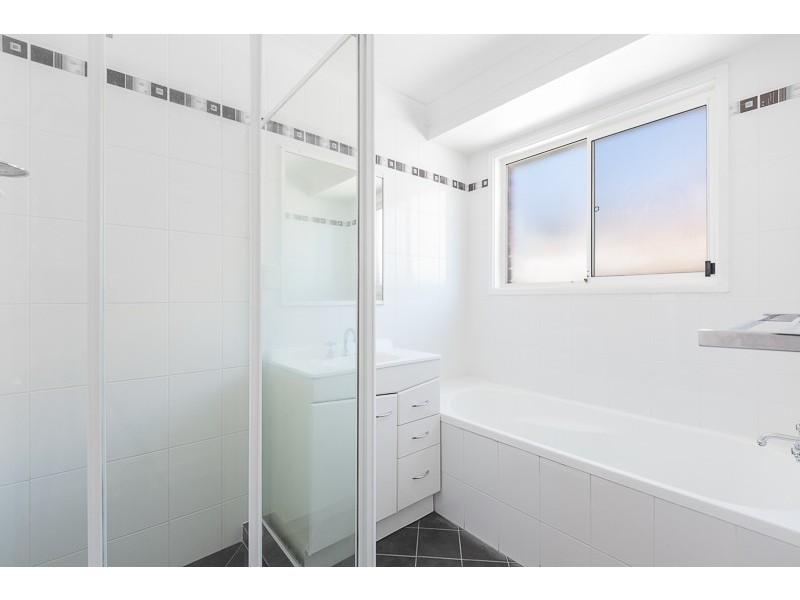 2/16-18 Smith Ave, Albion Park NSW 2527