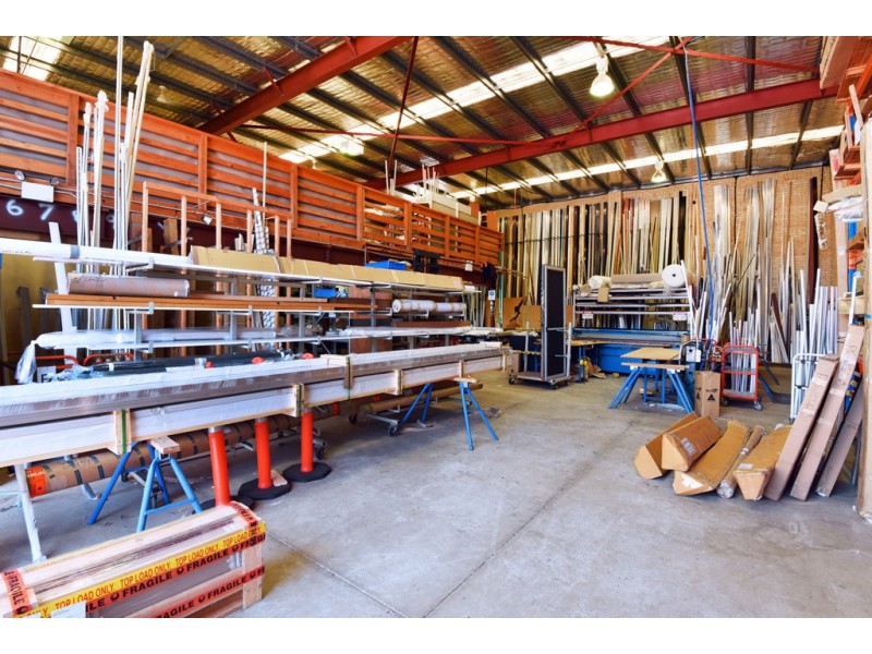 10c Commerce Drive, Lake Illawarra NSW 2528
