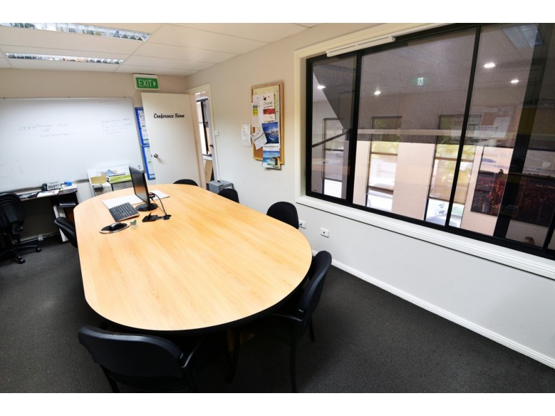 10c Commerce Drive, Lake Illawarra NSW 2528