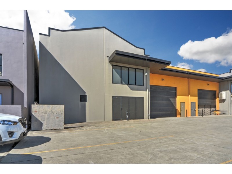 2/47 Durgadin Drive, Albion Park Rail NSW 2527