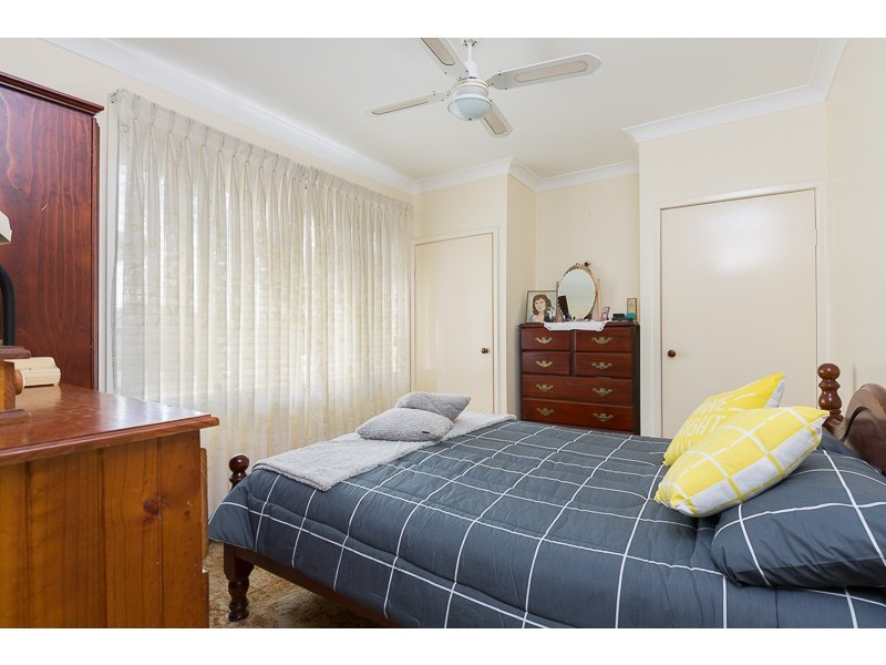 4 Phillip Crescent, Barrack Heights NSW 2528
