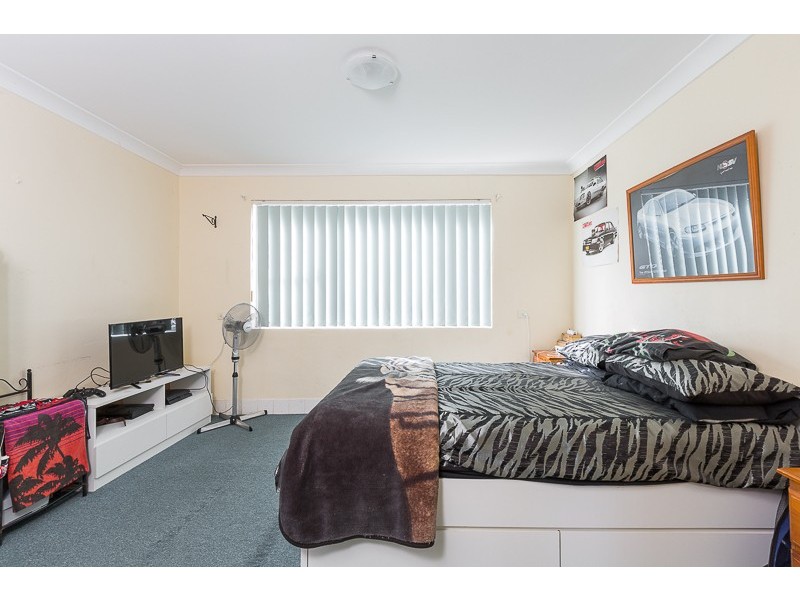 4 Phillip Crescent, Barrack Heights NSW 2528