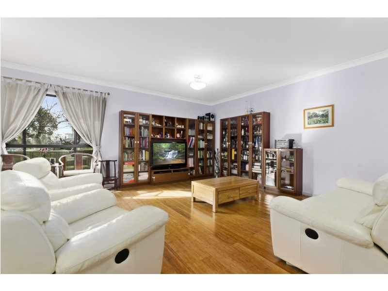 43 Tripoli Way, Albion Park NSW 2527