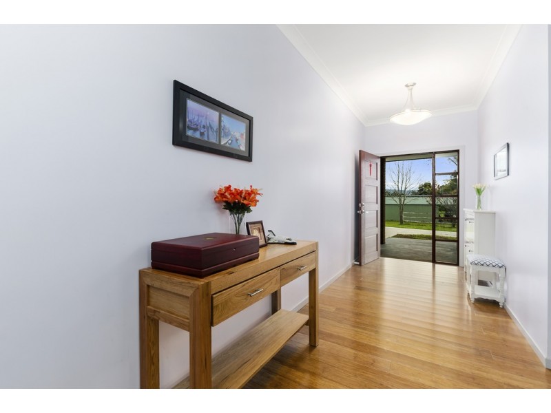 43 Tripoli Way, Albion Park NSW 2527