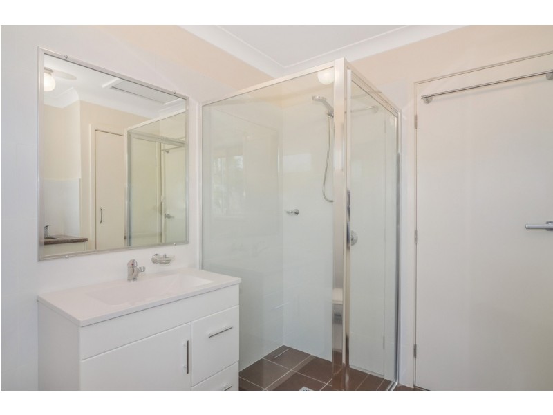 2/104 Parkes Street, Oak Flats NSW 2529