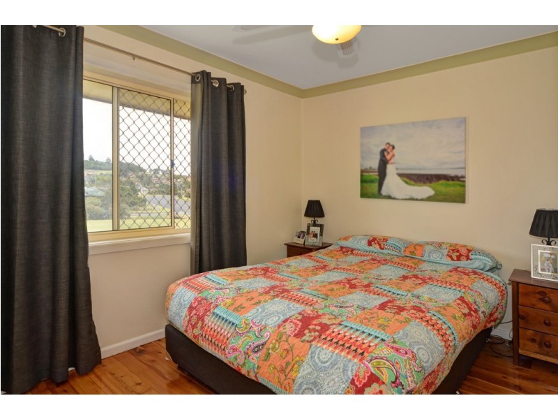 5 Landy Drive, Mount Warrigal NSW 2528