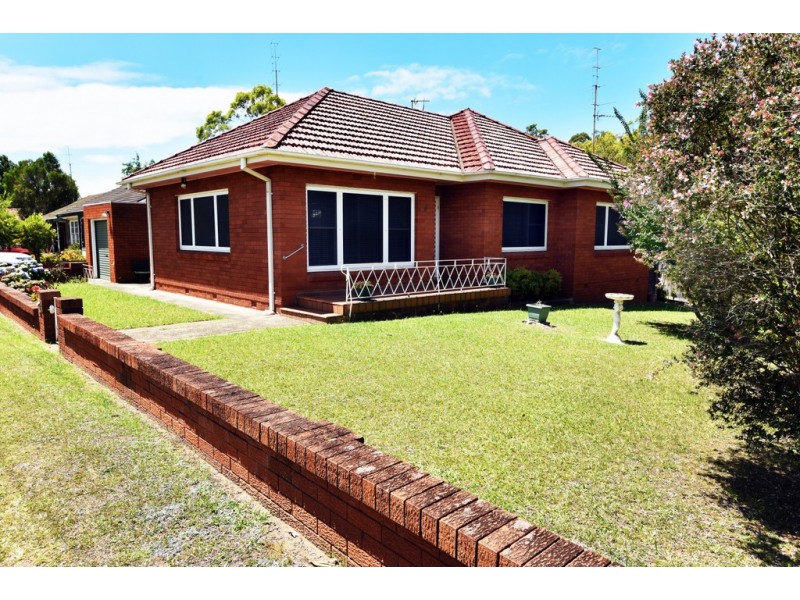 111 Robsons Road, West Wollongong NSW 2500