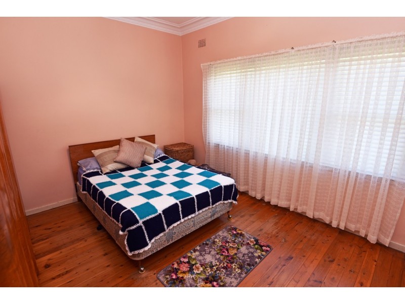 111 Robsons Road, West Wollongong NSW 2500